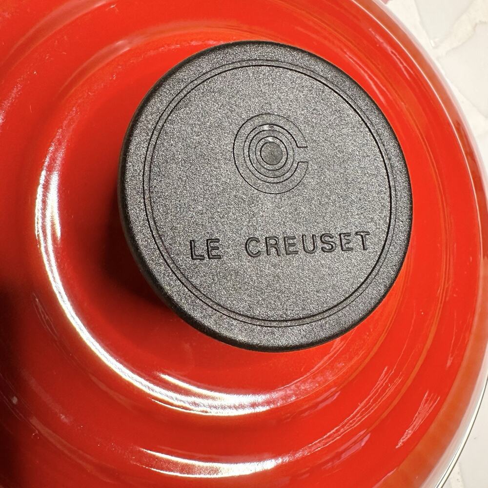 Le Creuset Enameled Steel Lid Replacement Ombre Red Cerise 9 Inches - Picture 2 of 4